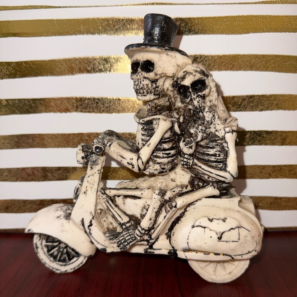 Skeleton Couple on Scooter Figurine - Dia de Muertos. Made in Mexico